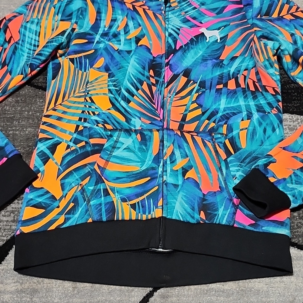 VS PINK 2018 CAMPUS FIT FULL-ZIP NEON TROPICAL PRINT HOODIE SWEATSHIRT J… - Picture 6 of 14